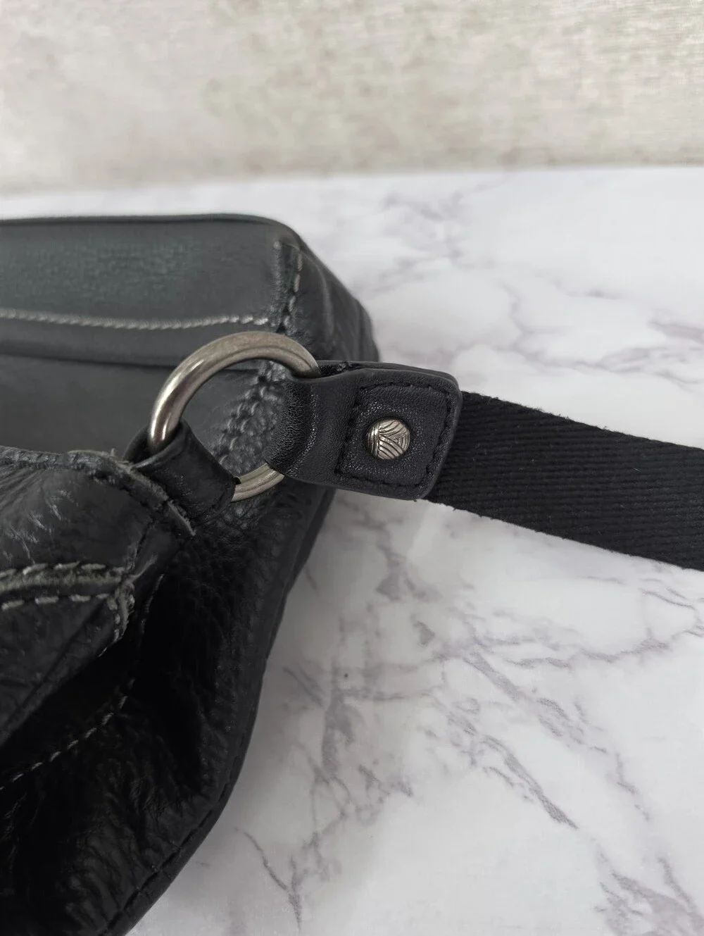 The Sak Lucia Black Pebbled Leather Crossbody Bag Purse Handbag - Picture 12 of 14